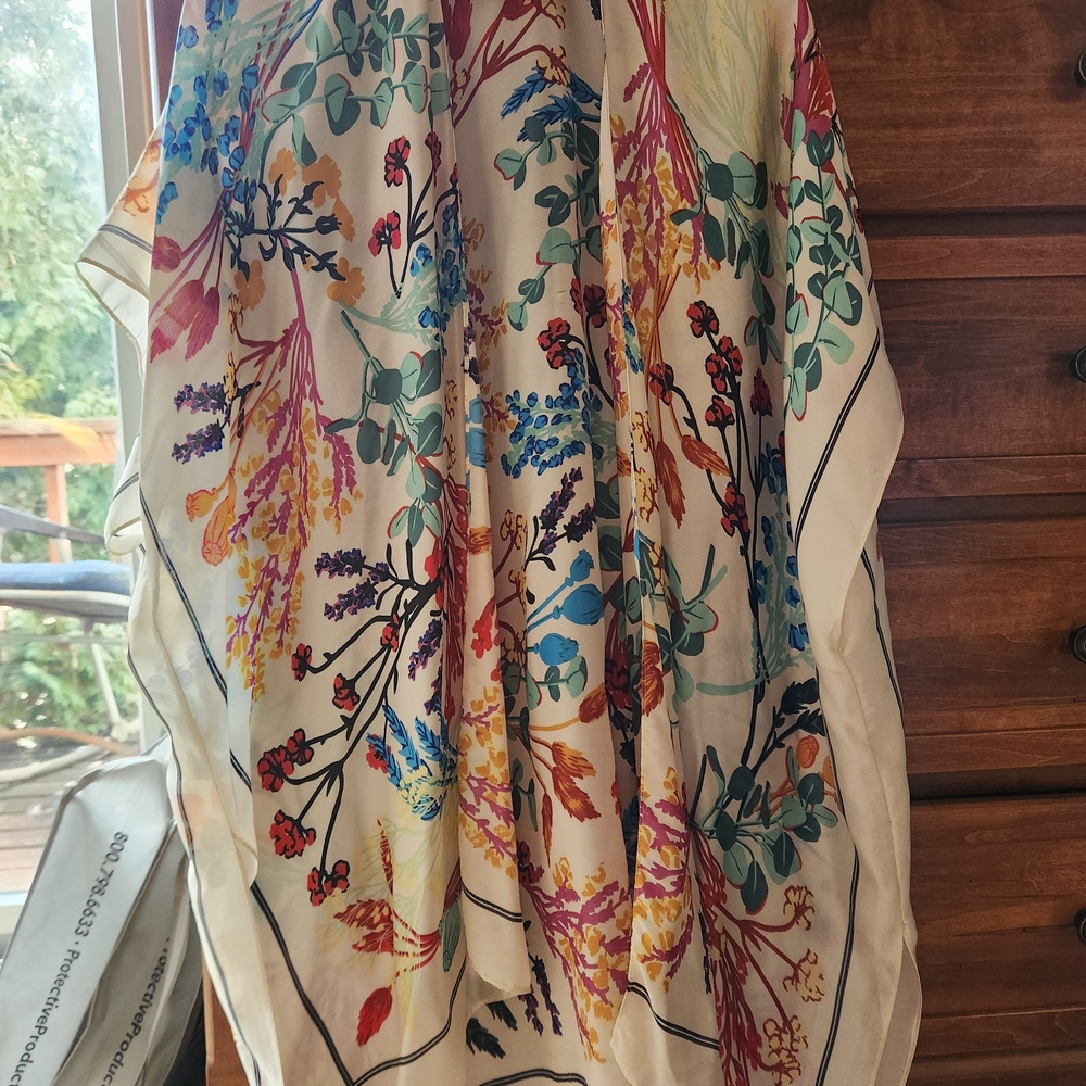 Floral Multicolor Home Accent Throw